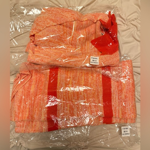 YLLW the Label Marigold Wrap Set - Orange Knit - Size M - Picture 15 of 16